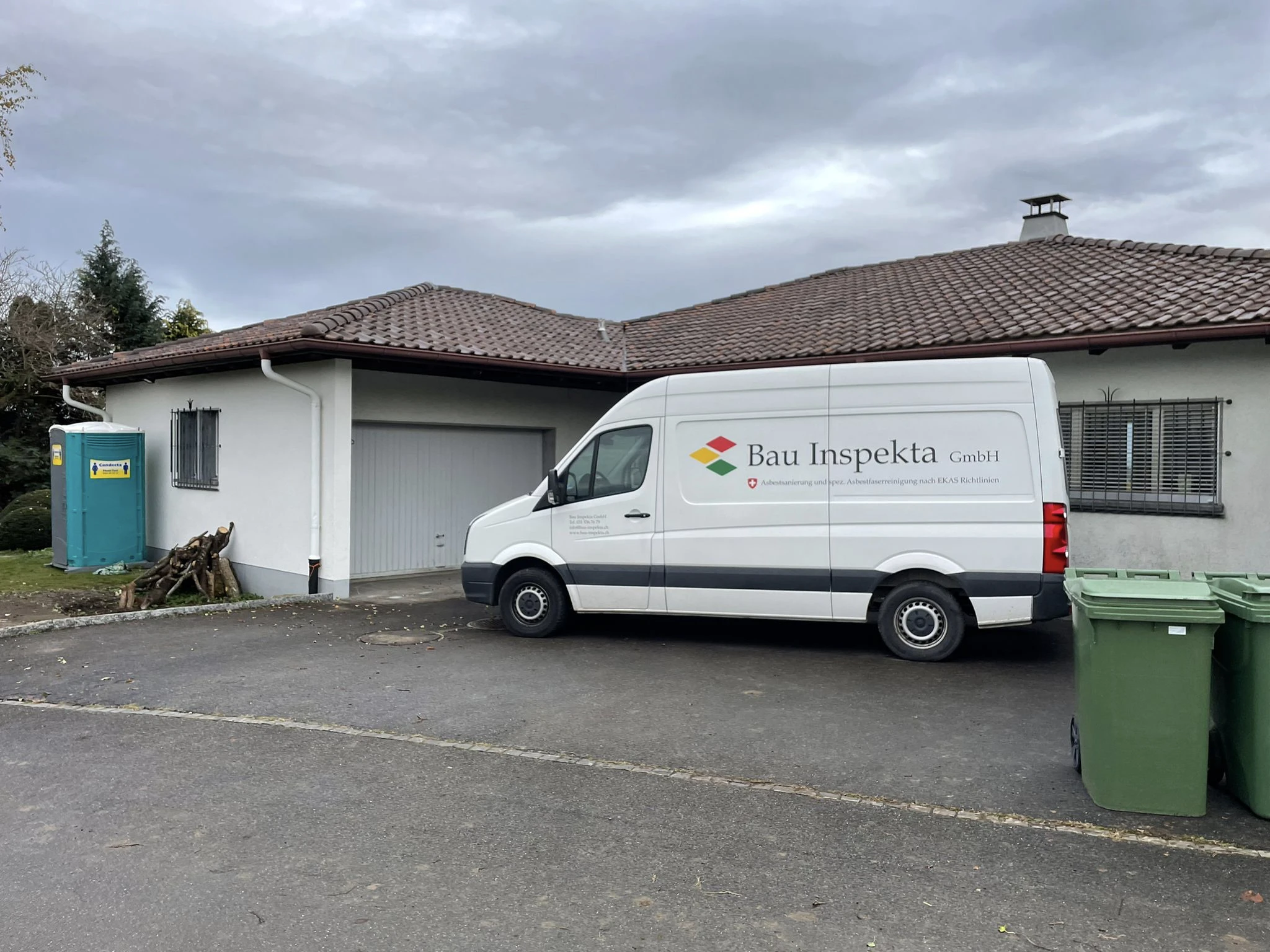 Fuhrpark der Bau Inspekta GmbH im Einsatz